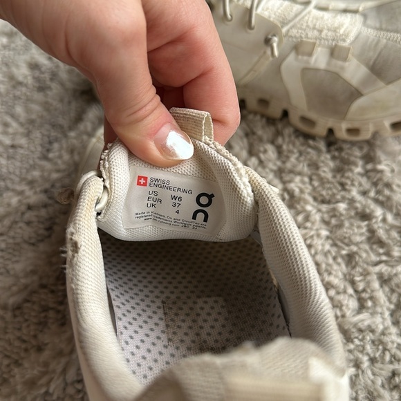 Ons Slide Shoes - Picture 5 of 7